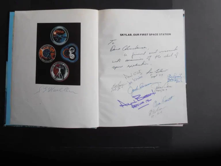 skylab-astronaut-signatures_orig